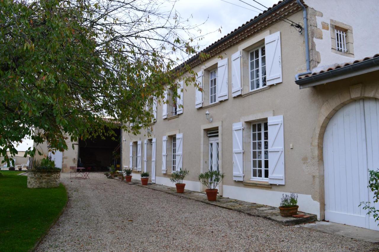 Bed and Breakfast Le Jardin Dans Les Vignes Barsac  Exterior foto